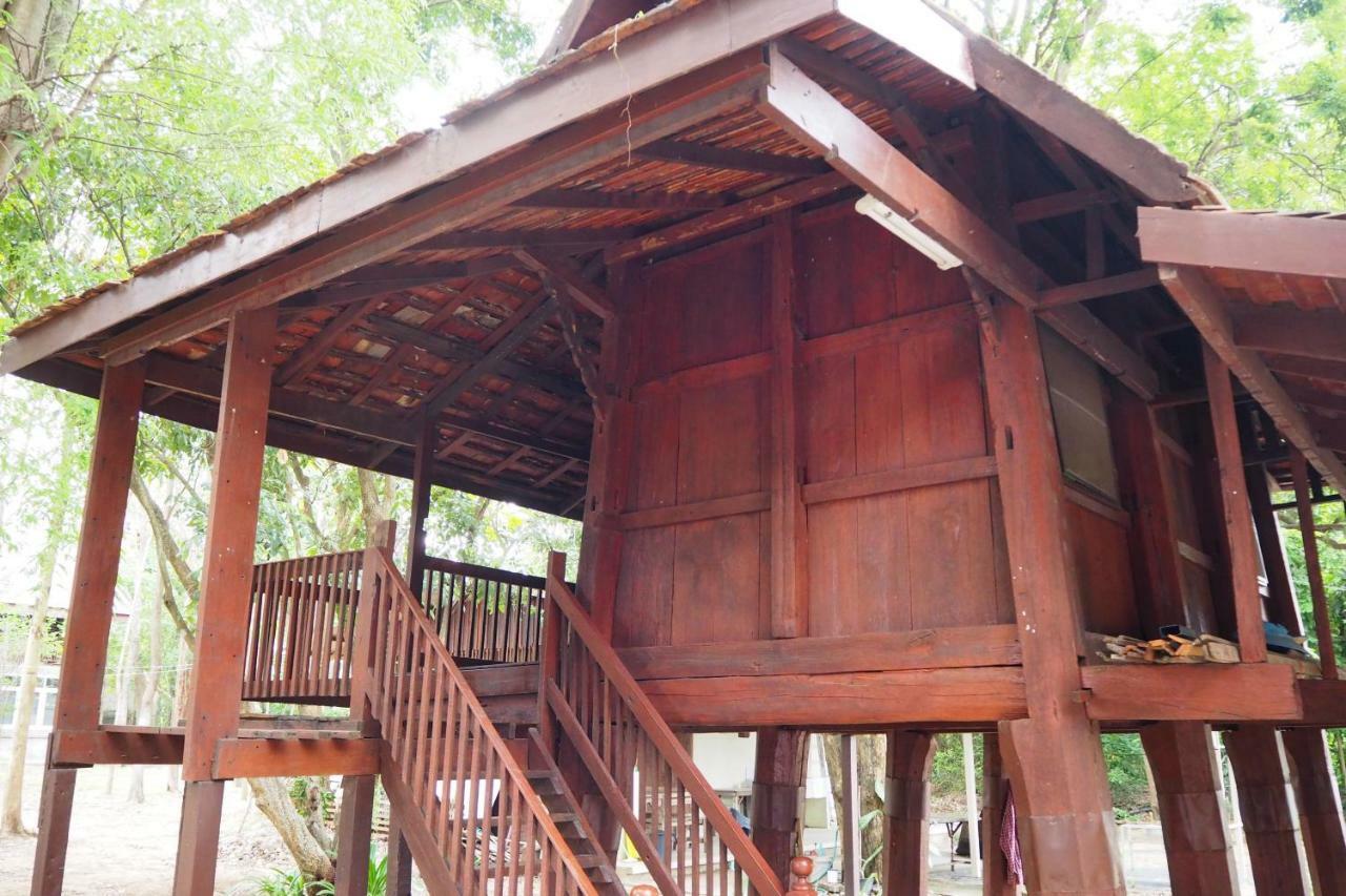 Insight Hostel เชียงใหม่ ภายนอก รูปภาพ