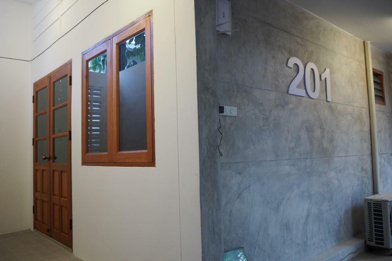 Insight Hostel เชียงใหม่ ภายนอก รูปภาพ