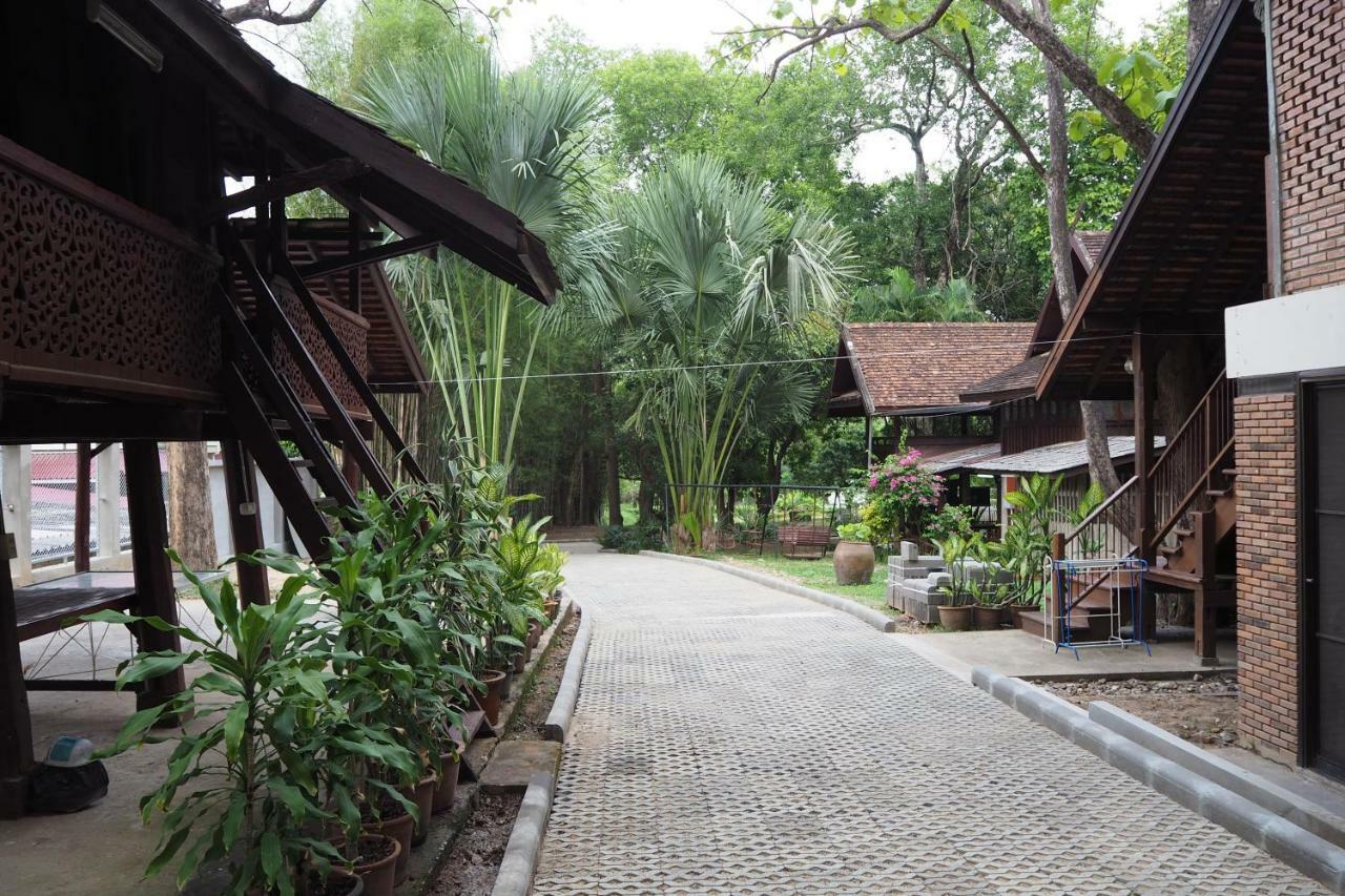 Insight Hostel เชียงใหม่ ภายนอก รูปภาพ