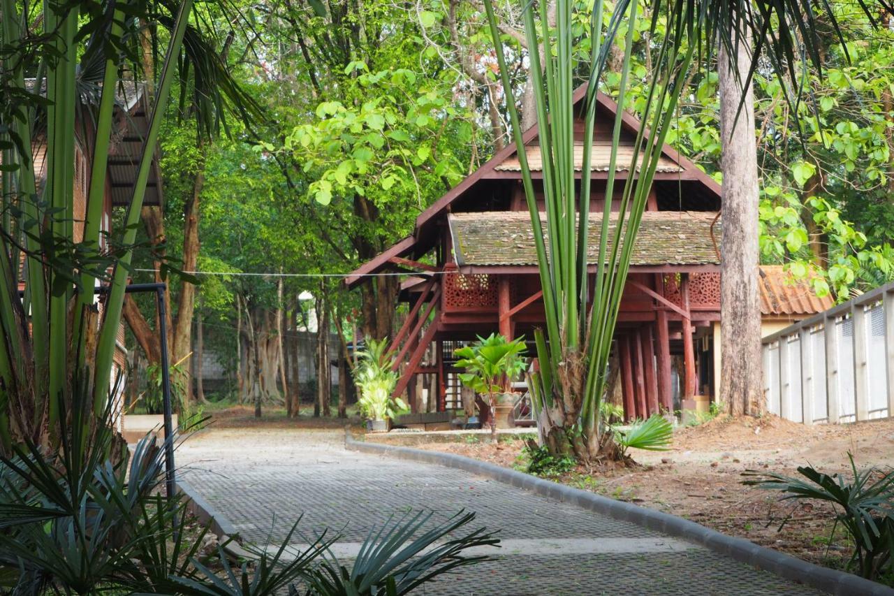 Insight Hostel เชียงใหม่ ภายนอก รูปภาพ
